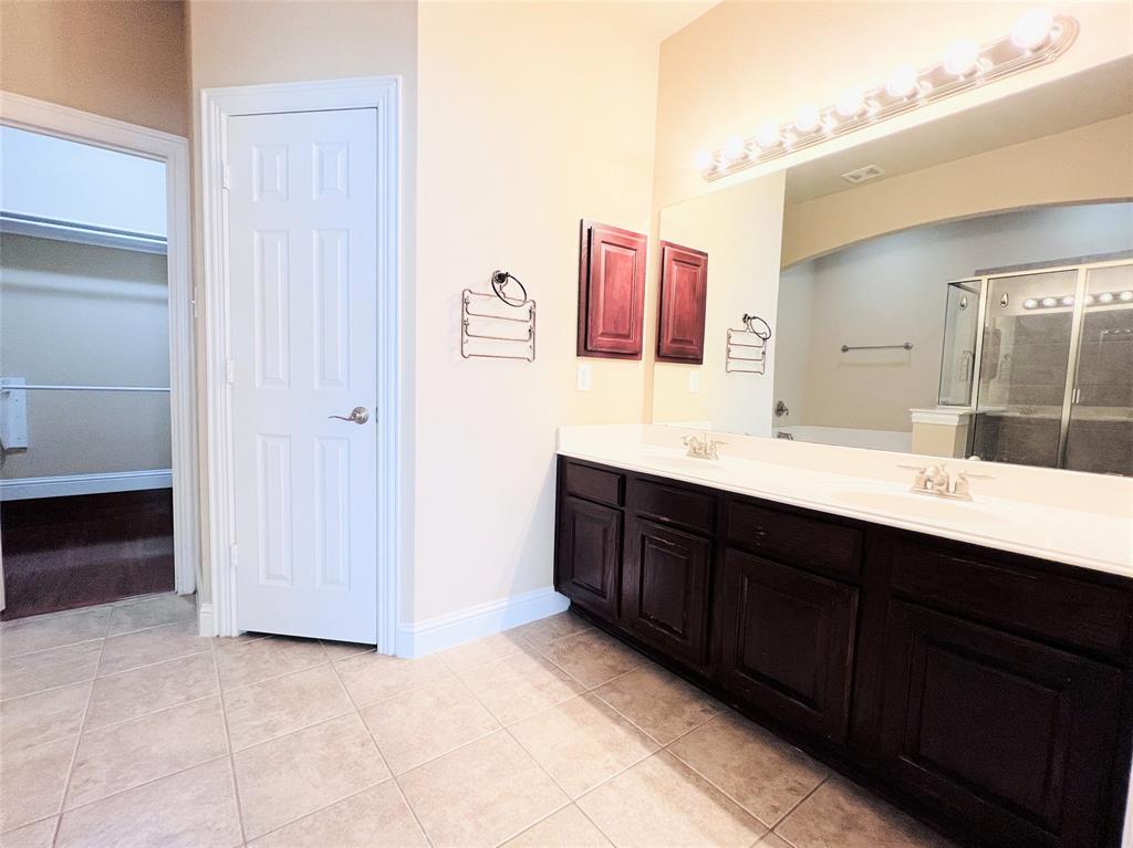 436 Fuente, Irving, TX 75039