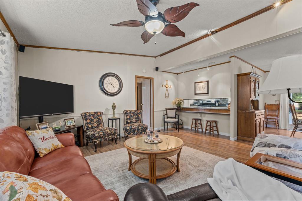 404 Cleveland Road, Granbury, TX 76049