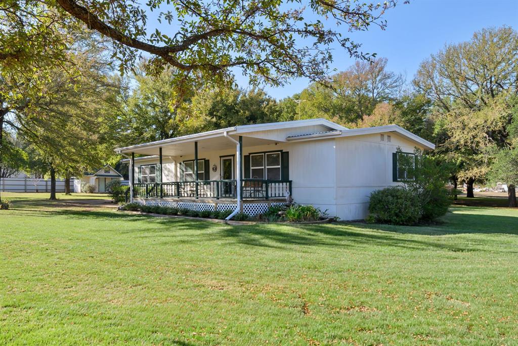 404 Cleveland Road, Granbury, TX 76049