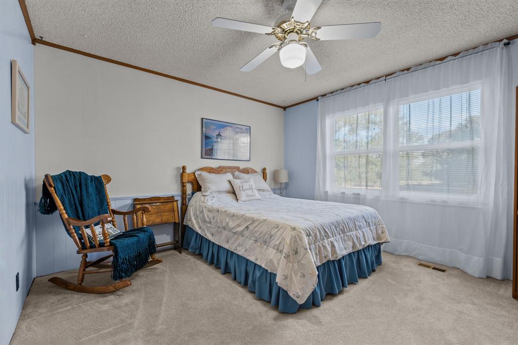 404 Cleveland Road, Granbury, TX 76049