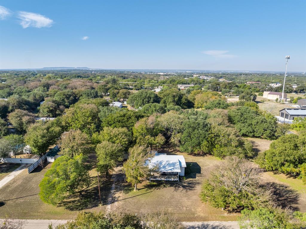 404 Cleveland Road, Granbury, TX 76049