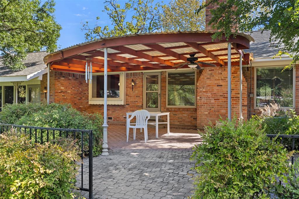 7010 S Janmar Drive, Dallas, TX 75230