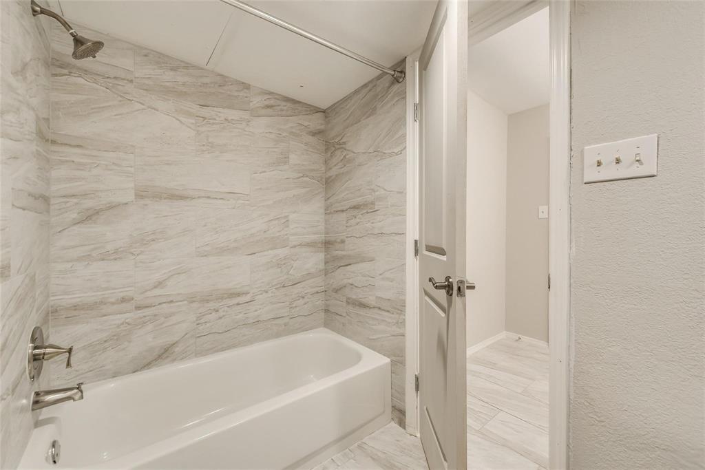 18240 Midway Road, #302, Dallas, TX 75287
