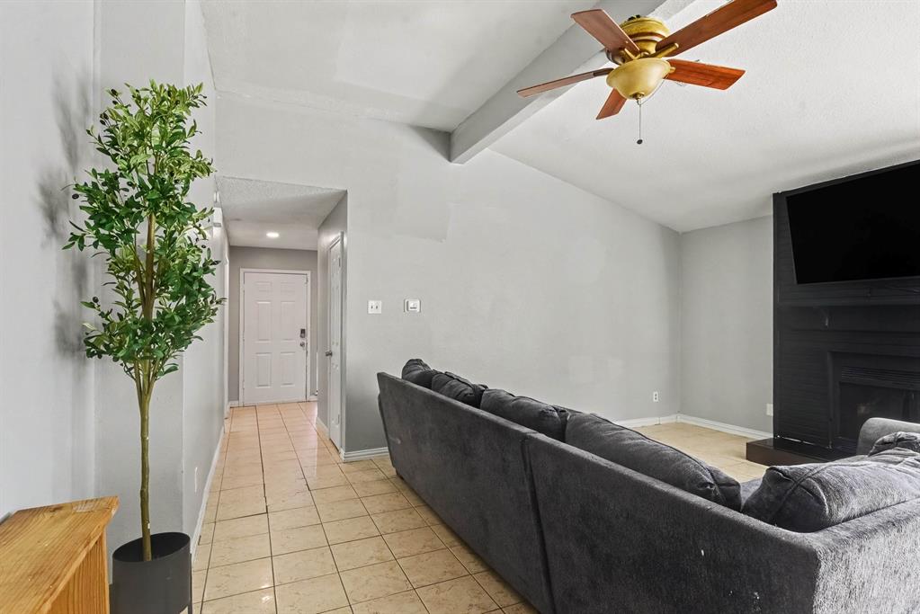1633 Windsor Drive, Mesquite, TX 75149