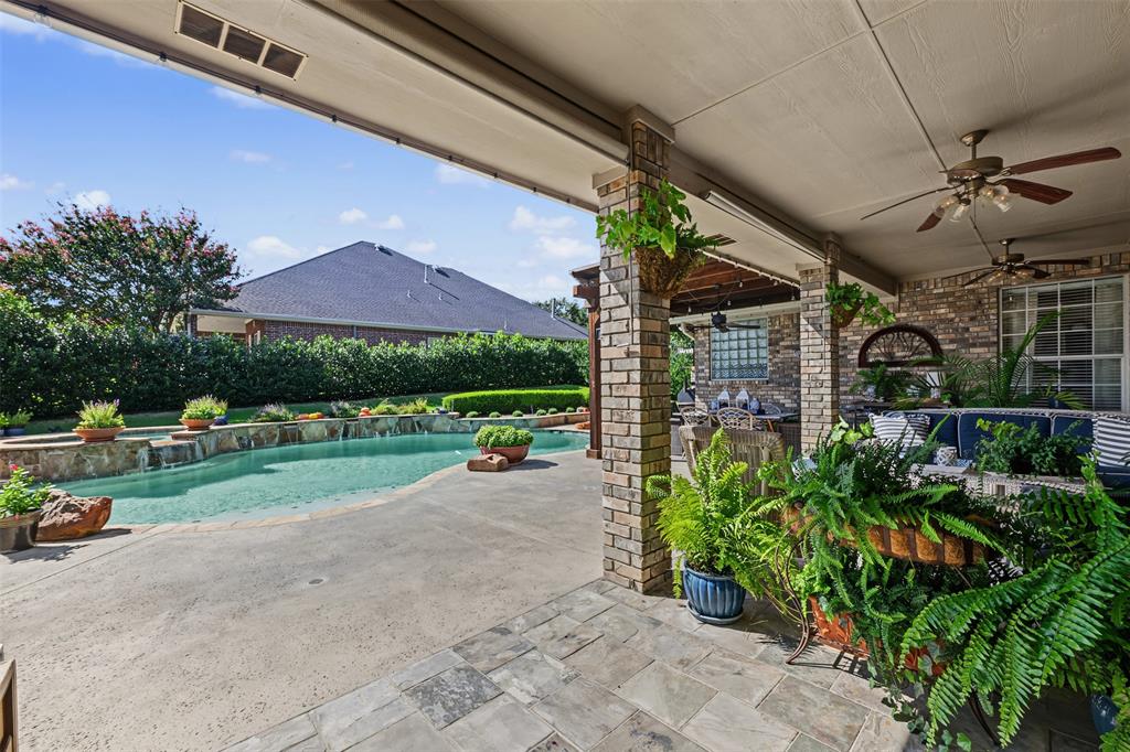 8955 Leslie Court, Benbrook, TX 76126