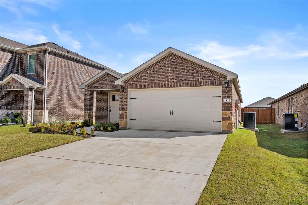 1811 Teton River Drive, Blue Ridge, TX 75424
