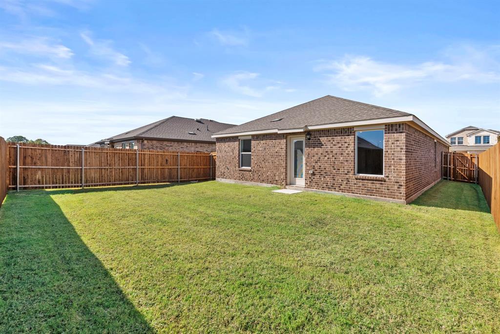 1811 Teton River Drive, Blue Ridge, TX 75424