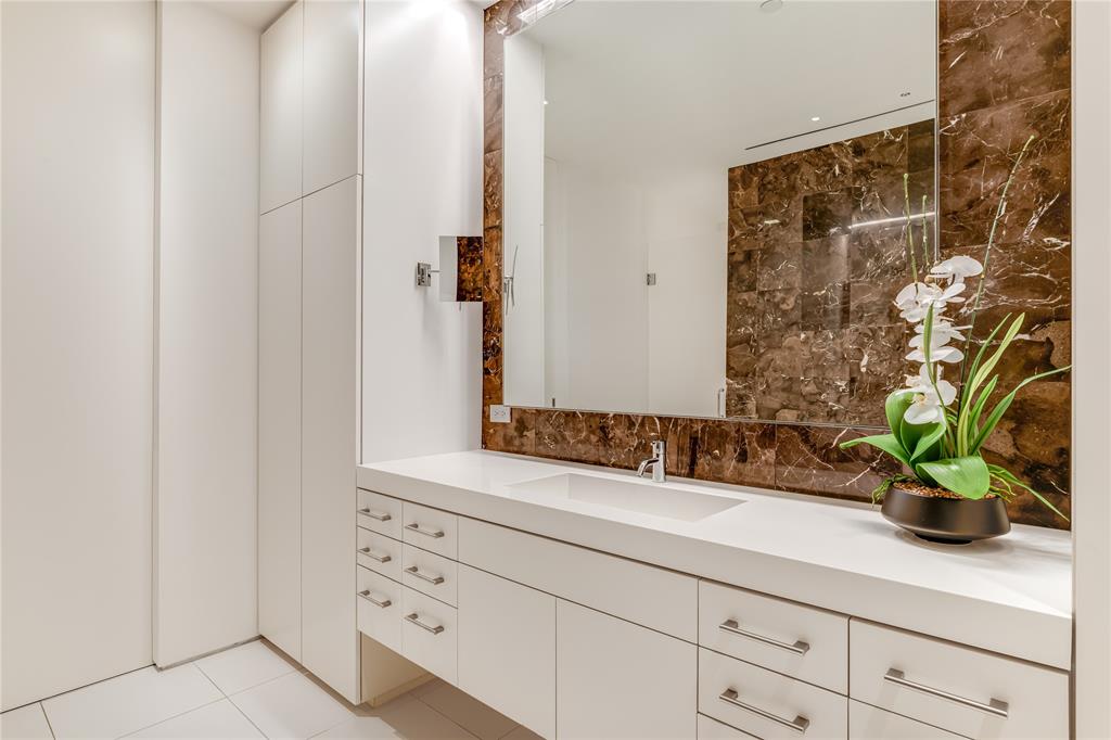 1717 Arts Plaza, #2303, Dallas, TX 75201