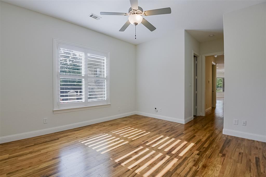 228 Katy Lake Drive, Waxahachie, TX 75165