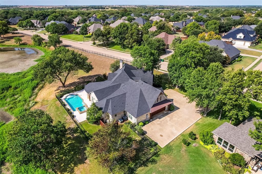 228 Katy Lake Drive, Waxahachie, TX 75165