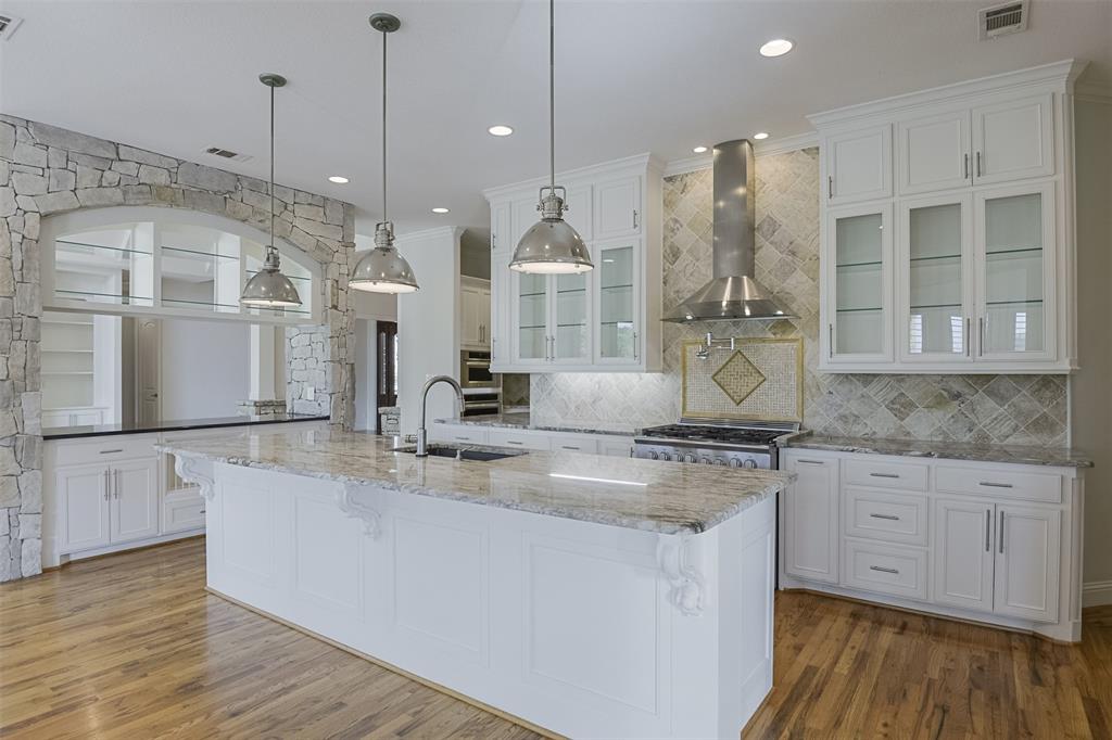 228 Katy Lake Drive, Waxahachie, TX 75165