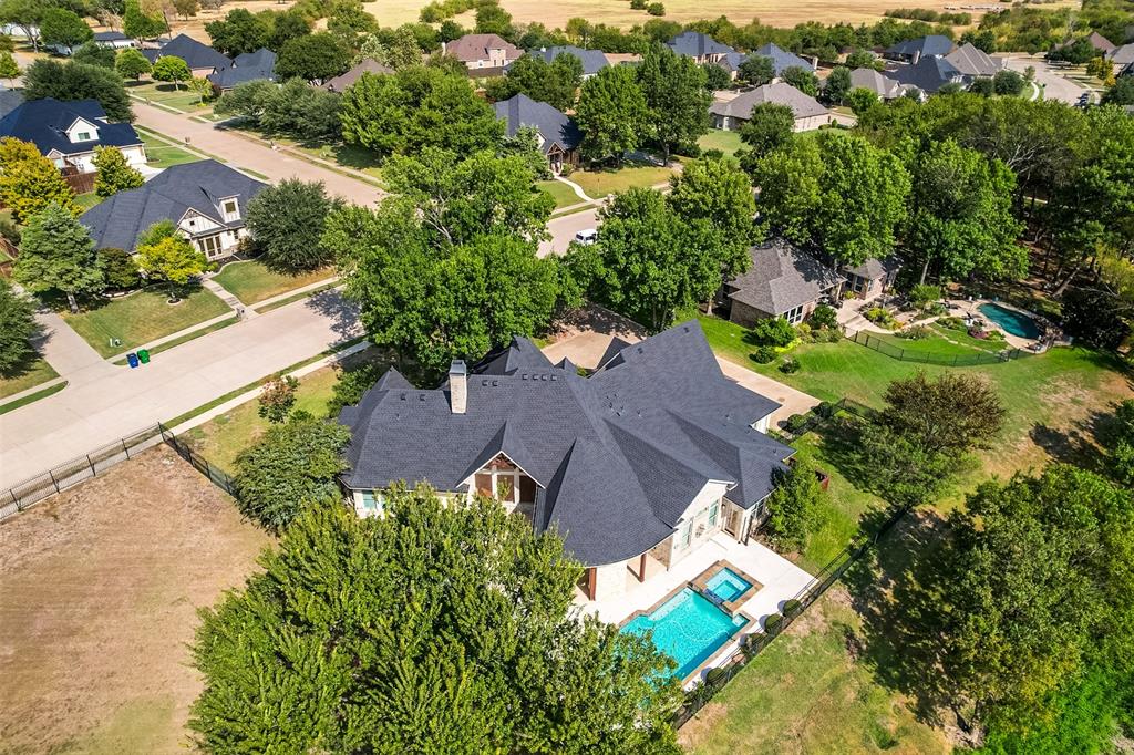 228 Katy Lake Drive, Waxahachie, TX 75165