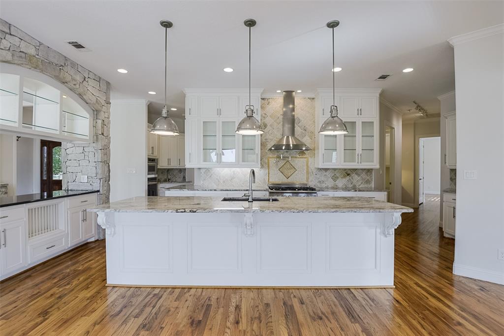 228 Katy Lake Drive, Waxahachie, TX 75165