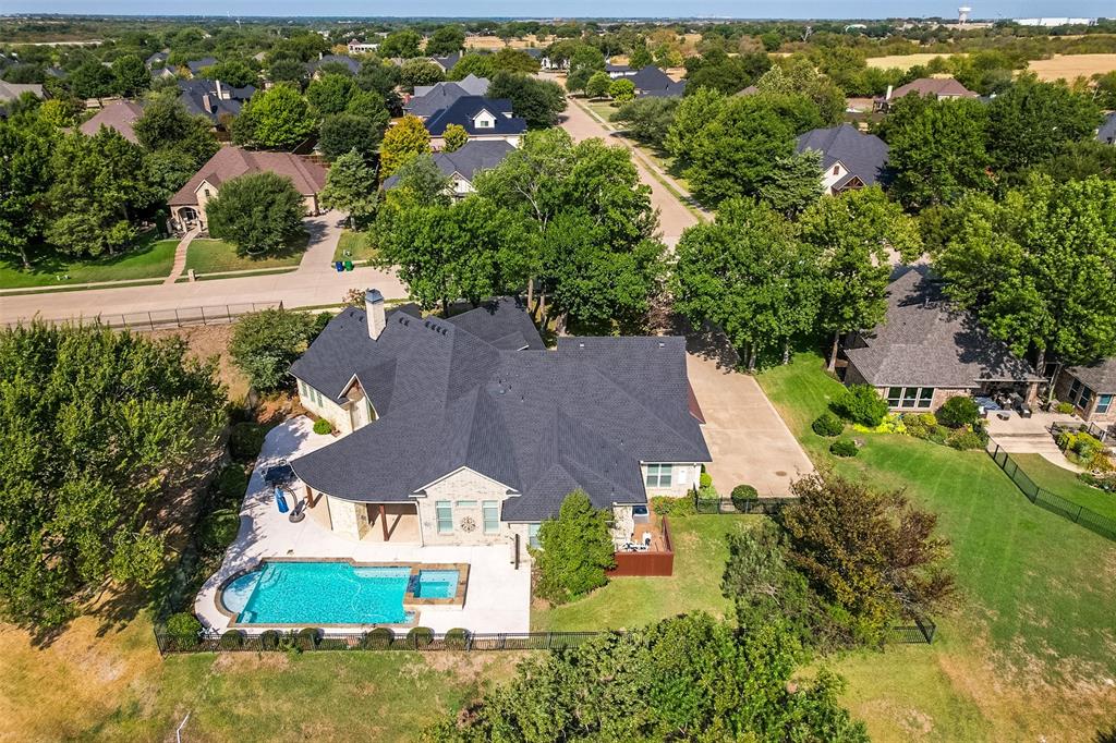 228 Katy Lake Drive, Waxahachie, TX 75165