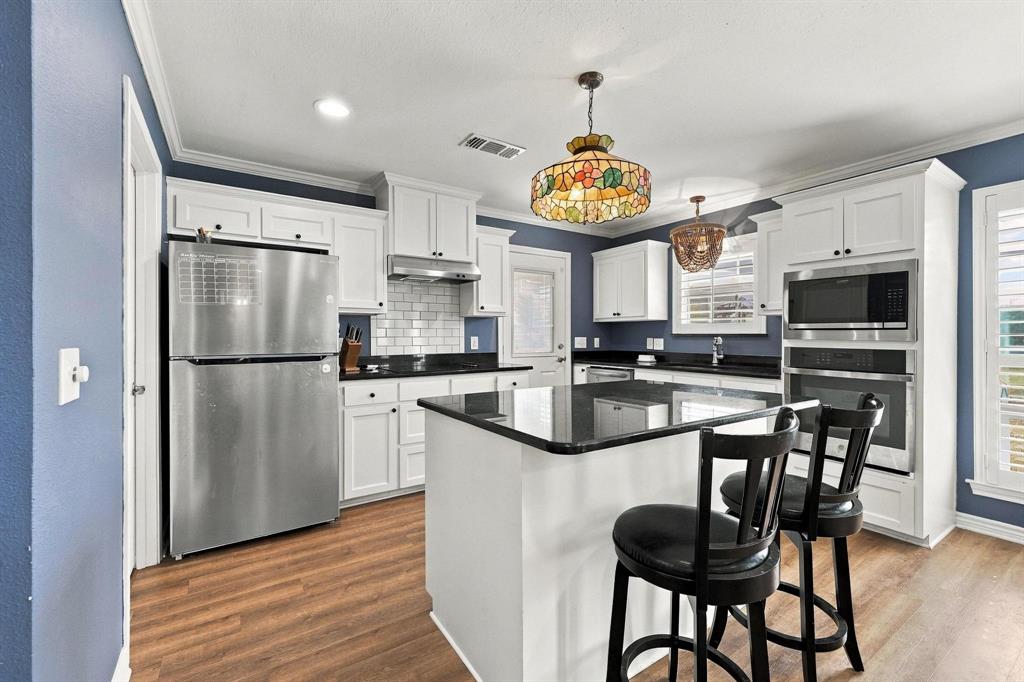1422 County Road 377, Van Alstyne, TX 75495
