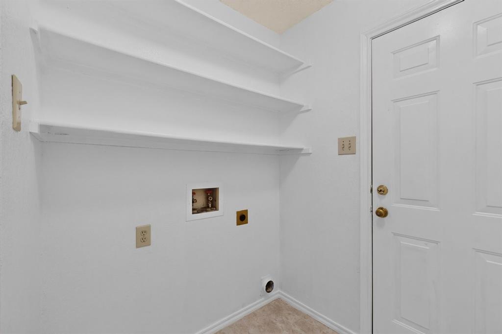 2318 Bent Bow Drive, Garland, TX 75044