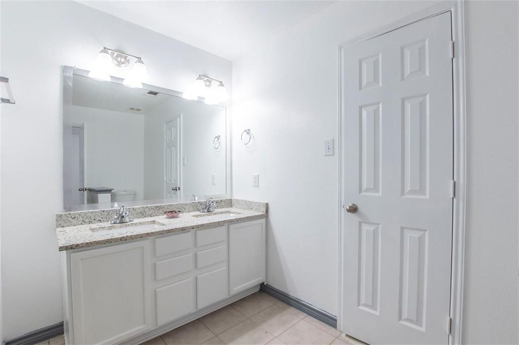 3142 Dusty Oak Drive, Dallas, TX 75227
