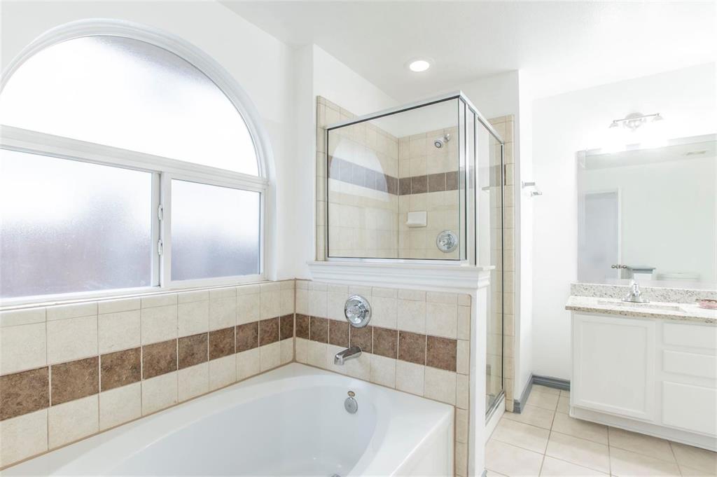 3142 Dusty Oak Drive, Dallas, TX 75227