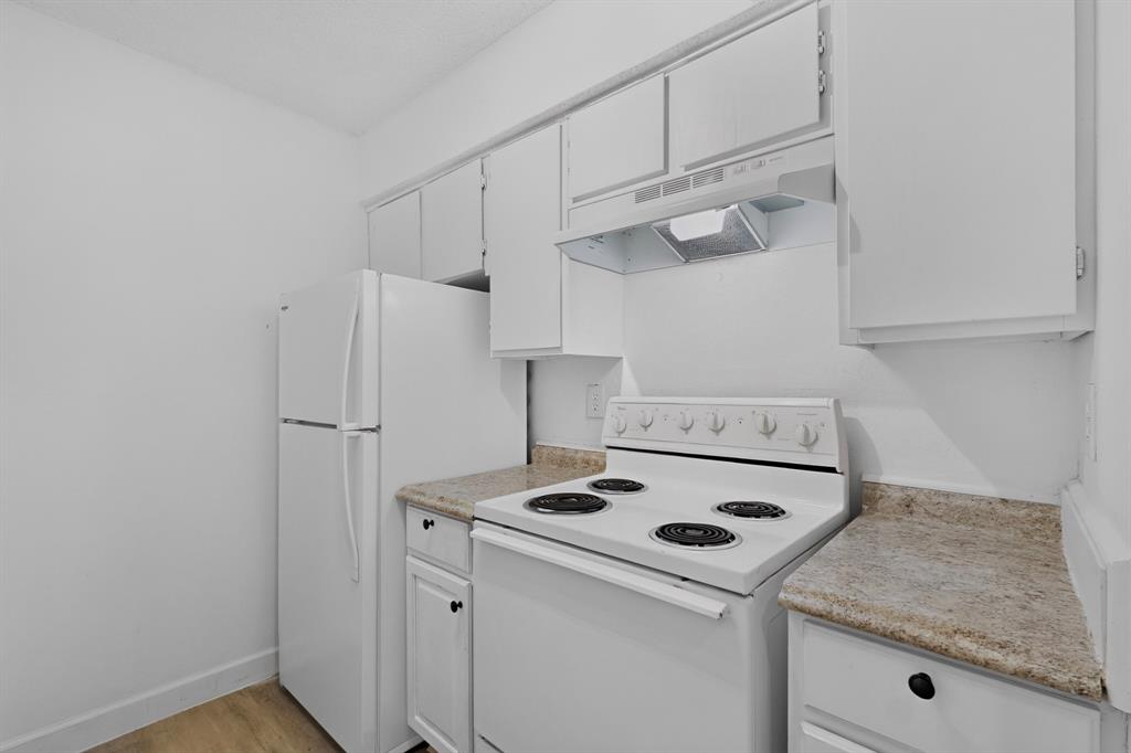 6050 Melody Lane, #227, Dallas, TX 75231 6050 Melody Lane, #227, Dallas, TX 75231