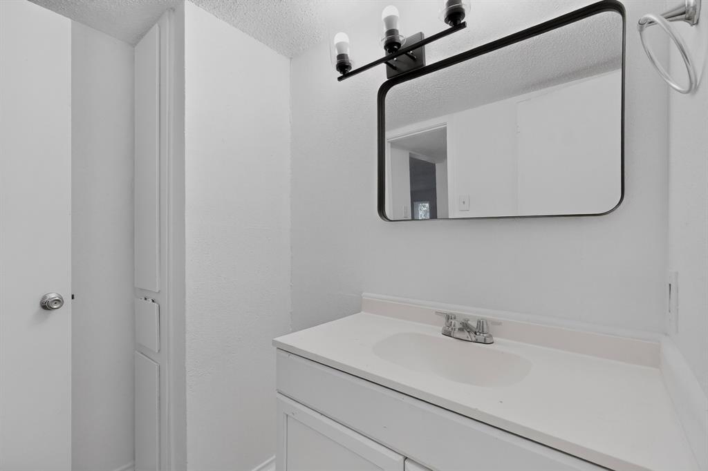 6050 Melody Lane, #227, Dallas, TX 75231