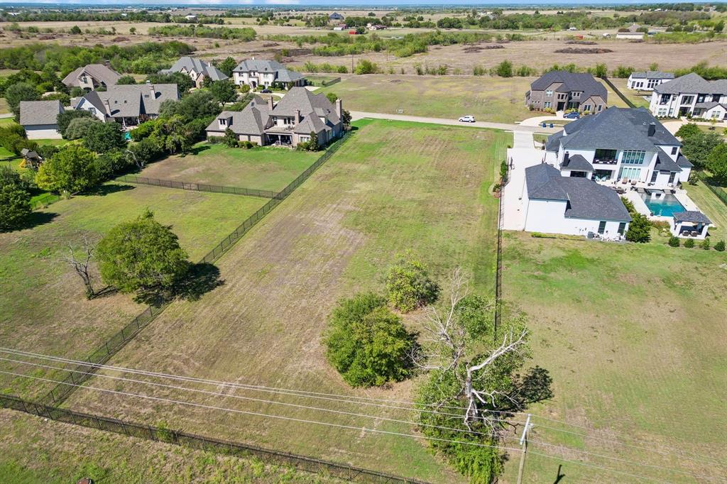 1103 Estate Drive, Ennis, TX 75119