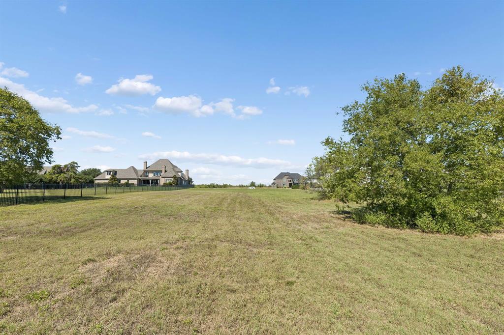 1103 Estate Drive, Ennis, TX 75119