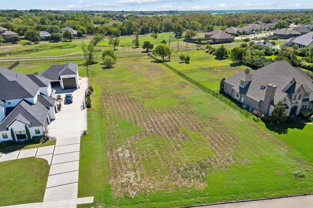 1103 Estate Drive, Ennis, TX 75119