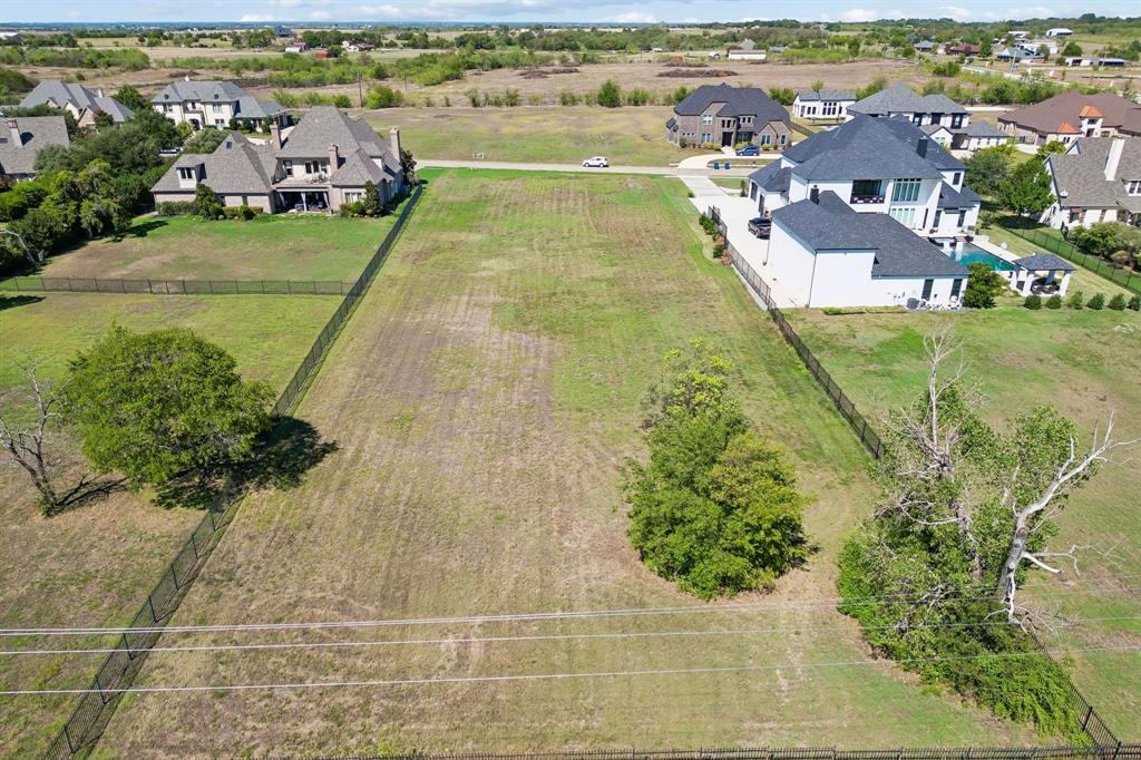 1103 Estate Drive, Ennis, TX 75119