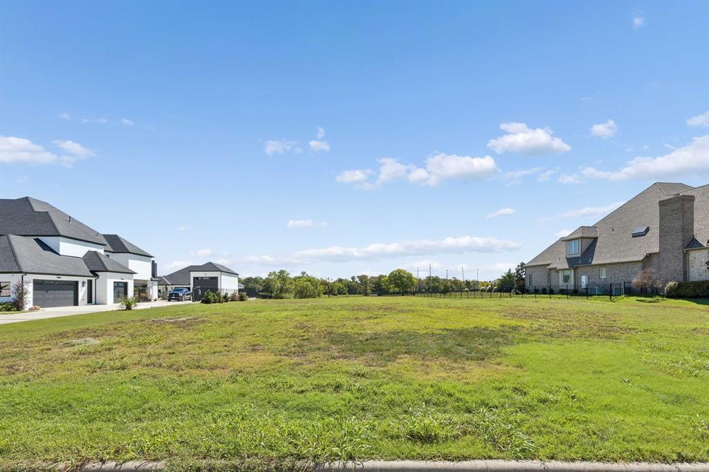 1103 Estate Drive, Ennis, TX 75119