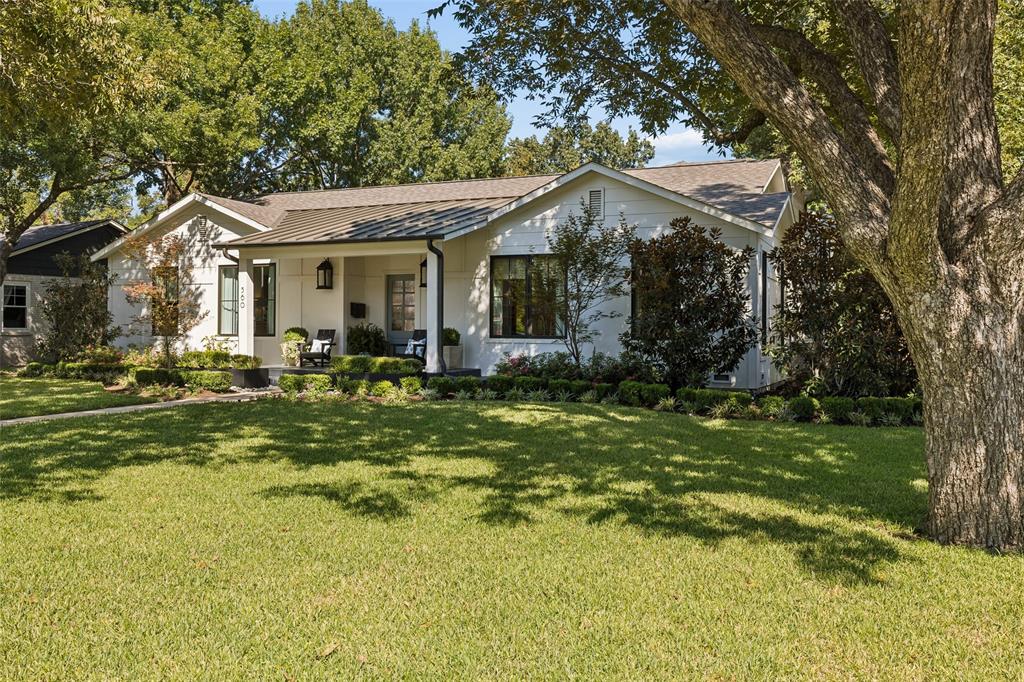 560 Northlake Drive, Dallas, TX 75218