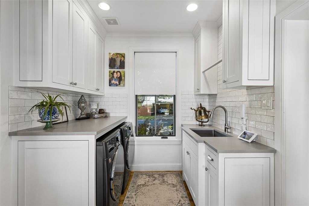 560 Northlake Drive, Dallas, TX 75218