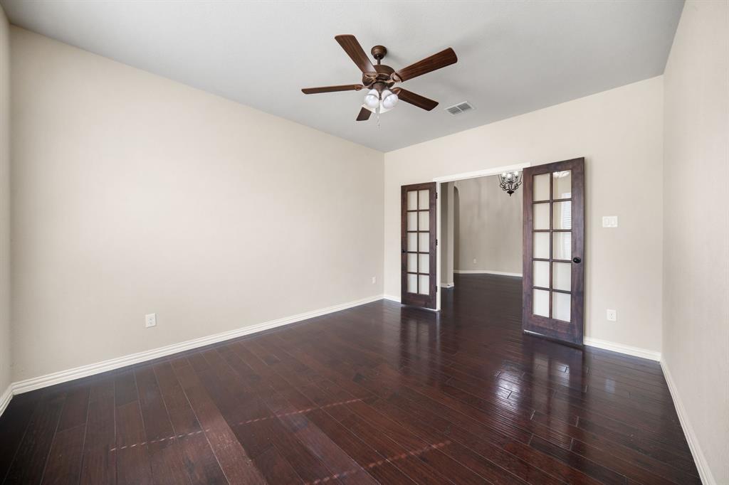 200 Northstar Lane, Waxahachie, TX 75165