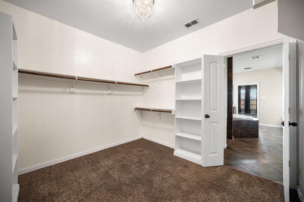 200 Northstar Lane, Waxahachie, TX 75165