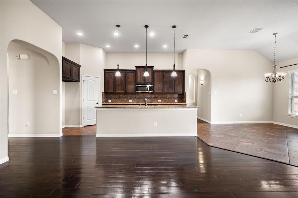 200 Northstar Lane, Waxahachie, TX 75165