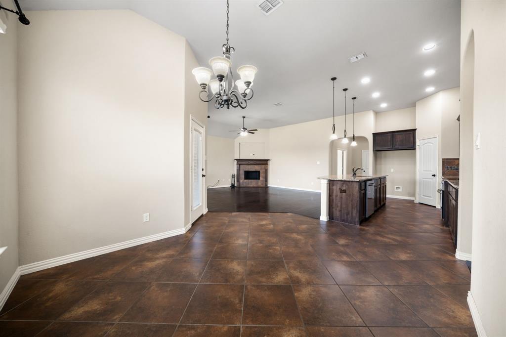 200 Northstar Lane, Waxahachie, TX 75165