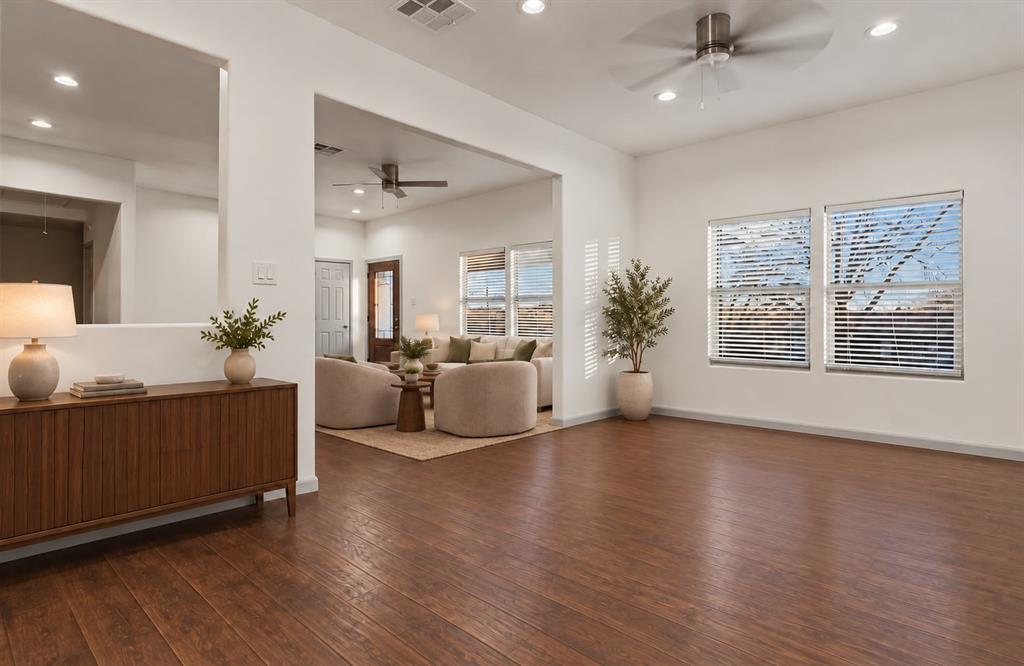 1207 E Russell Avenue, Carrollton, TX 75006