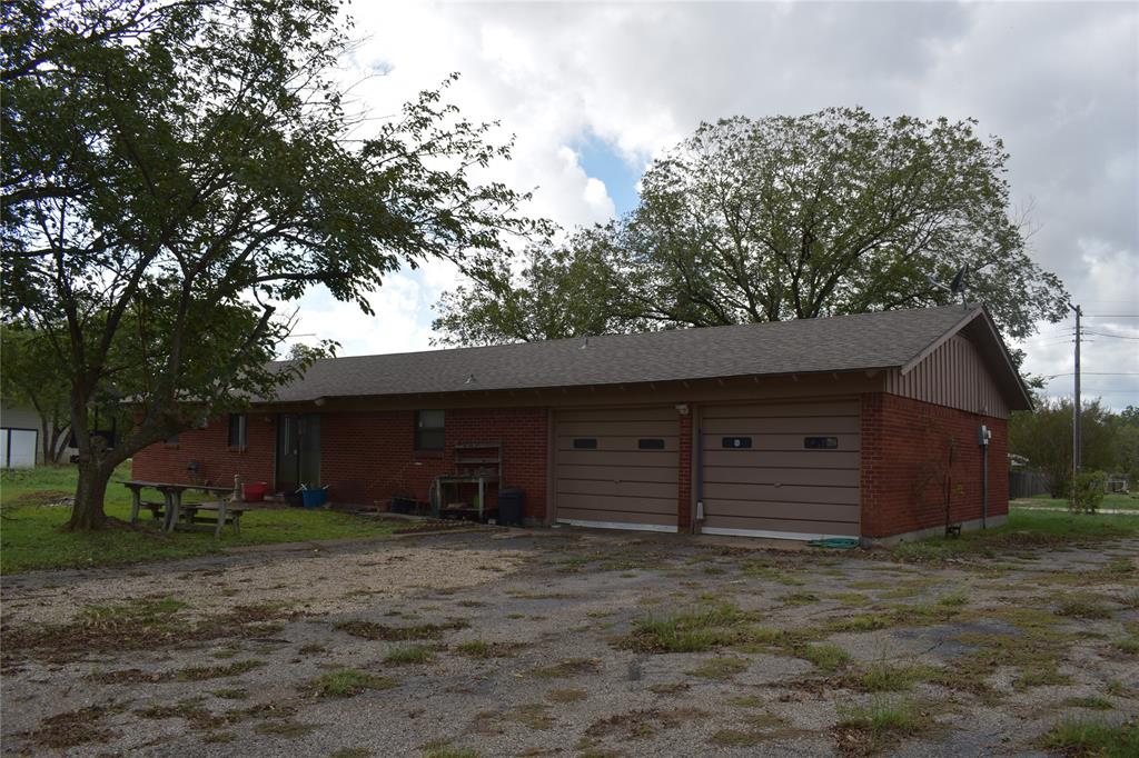 211 S College Street, Itasca, TX 76055