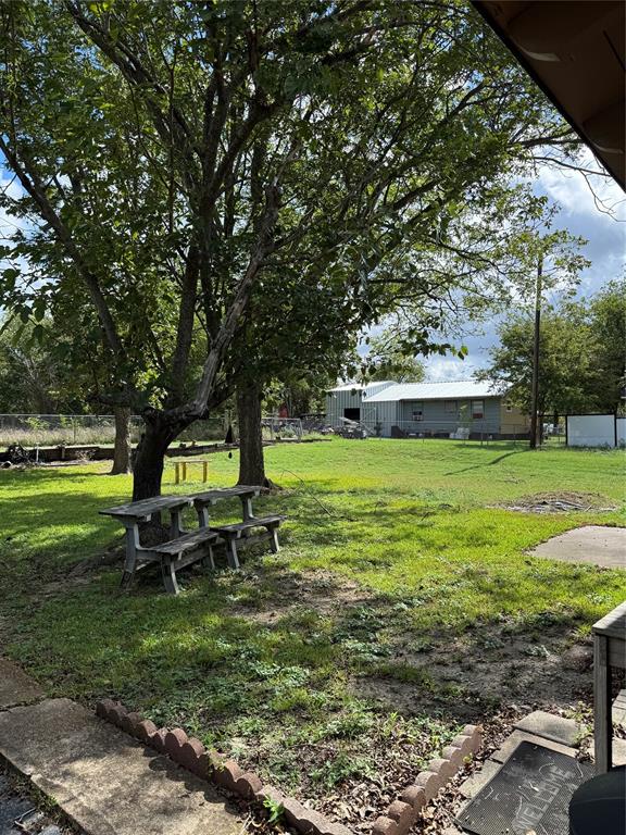 211 S College Street, Itasca, TX 76055