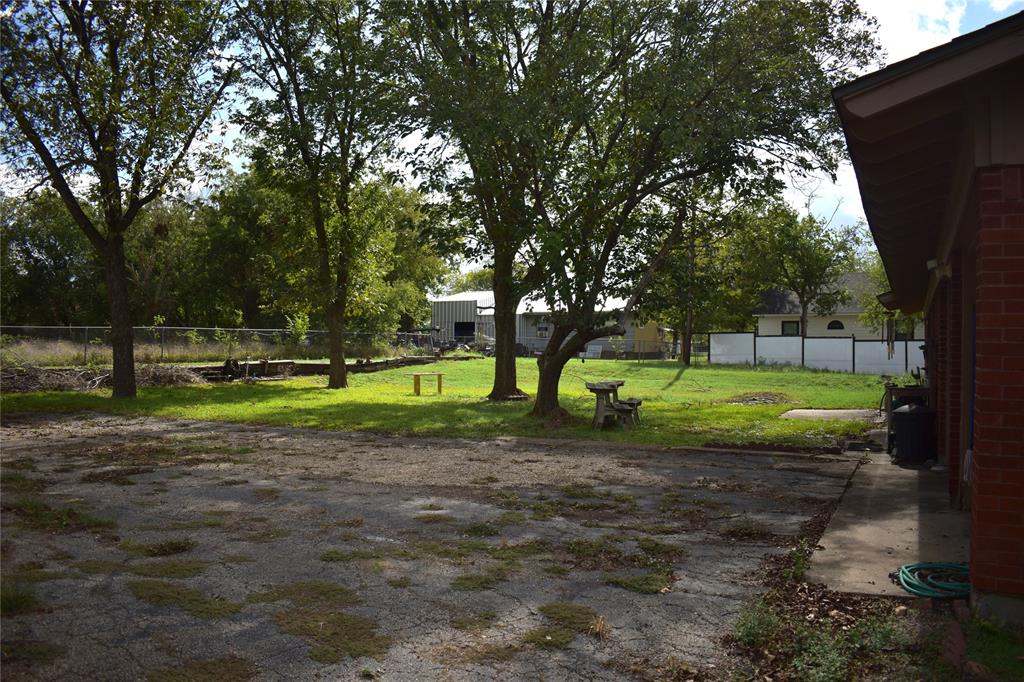 211 S College Street, Itasca, TX 76055