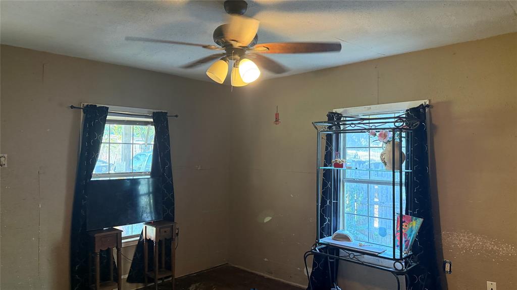 2419 Britton Drive, Dallas, TX 75216