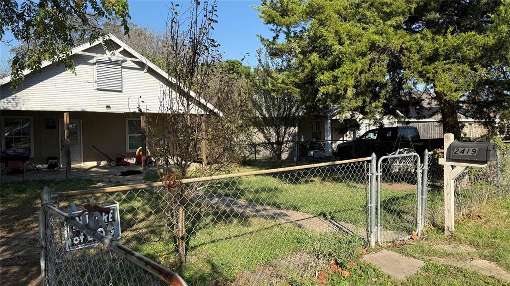 2419 Britton Drive, Dallas, TX 75216