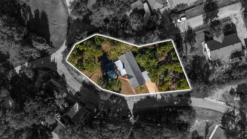 1118 Hidden Cove Trail, Granbury, TX 76049