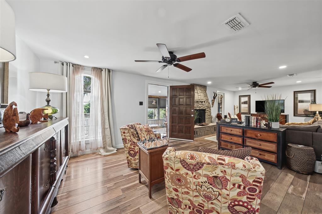 1118 Hidden Cove Trail, Granbury, TX 76049