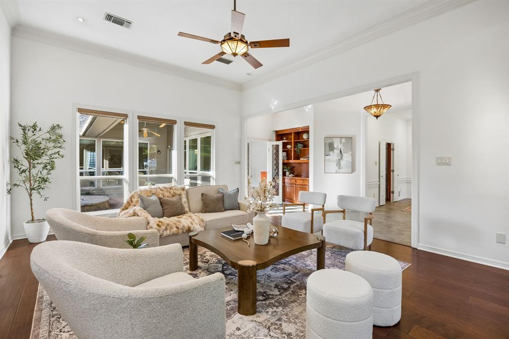 4013 Bobbin Lane, Addison, TX 75001