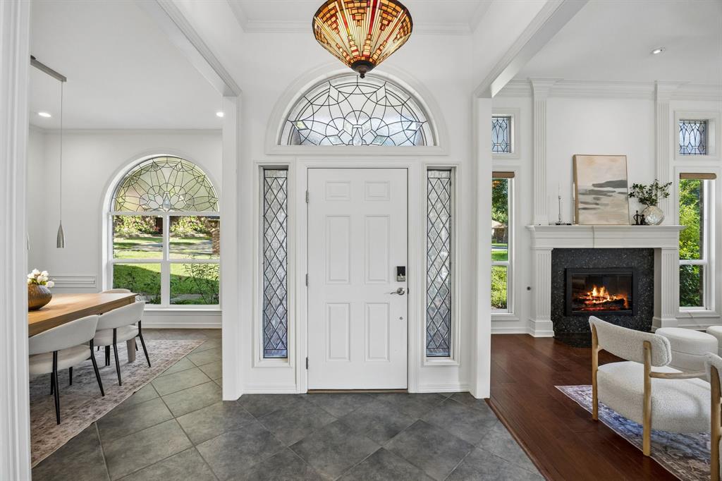 4013 Bobbin Lane, Addison, TX 75001