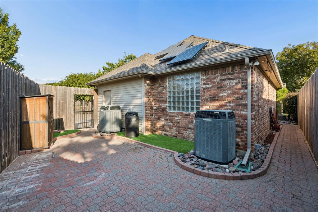 4013 Bobbin Lane, Addison, TX 75001
