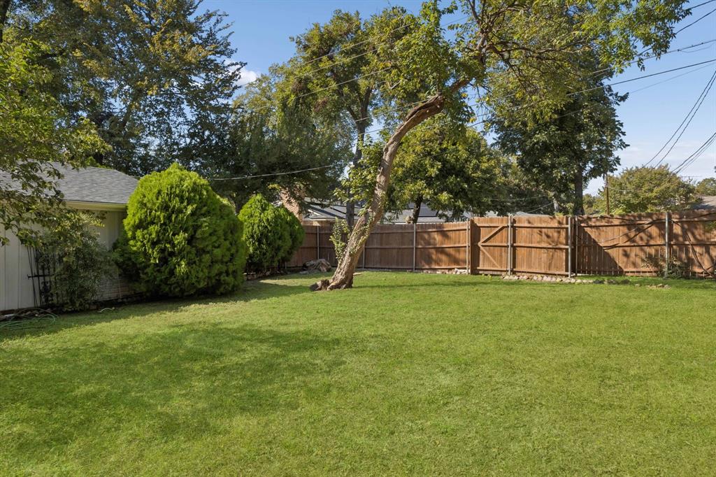 1747 W Red Bird Lane, Dallas, TX 75232