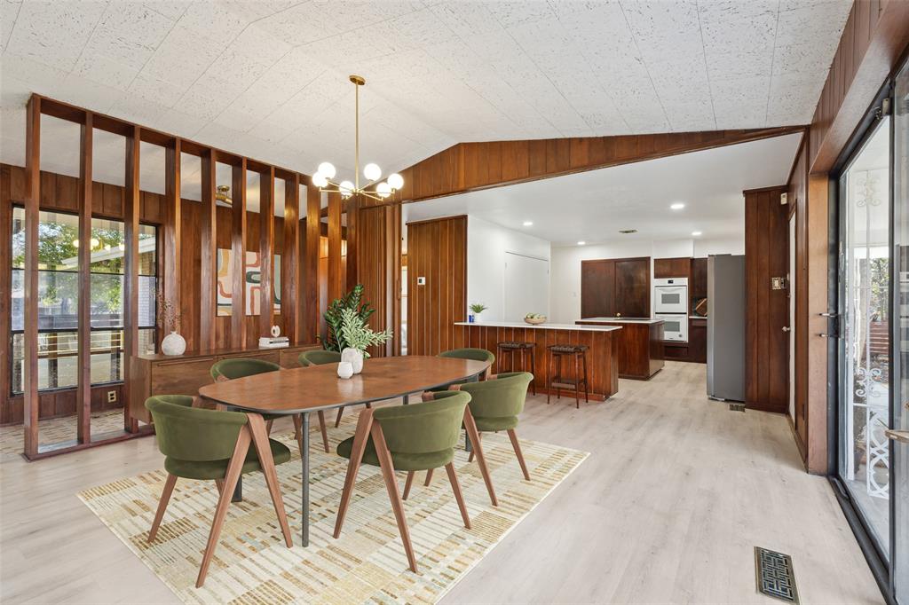 1747 W Red Bird Lane, Dallas, TX 75232