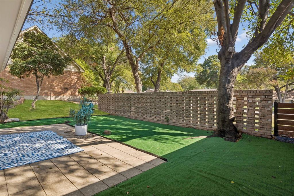 1747 W Red Bird Lane, Dallas, TX 75232