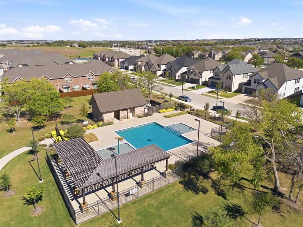 Community pool